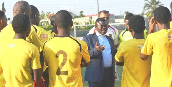 Asante Kotoko chairman meets players ahead of Inter Allies game