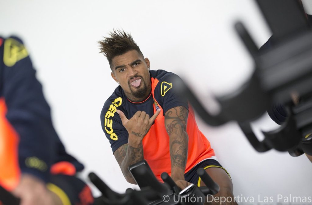 Kevin-Prince Boateng terminates his contract with Spanish side Las Palmas, set to join German side Frankfurt