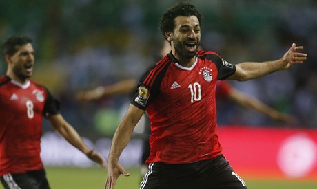 Egypt return top of Group E with a 1-0 win over Uganda in Alexandria