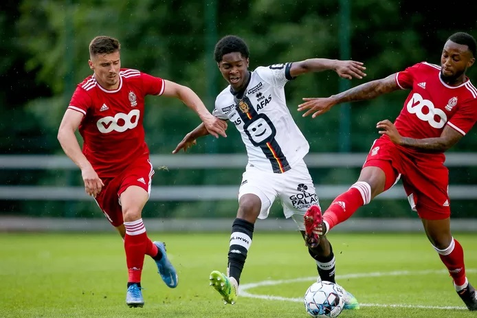 Youngster Dirk Junior Asare makes debut for Belgian side KV Mechelen