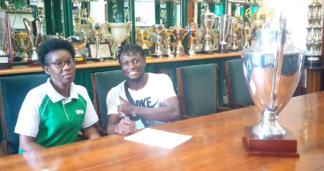 Mozambique side CFV Maputo extends contract of Maxwell Boakye