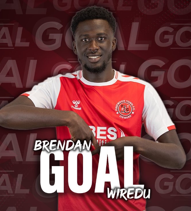 Brendan Sarpong-Wiredu scores in Fleetwood's defeat to Oxford United
