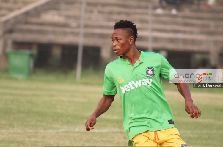 Zakaria Mumuni rejoins Ghana Premier League club Aduana Stars