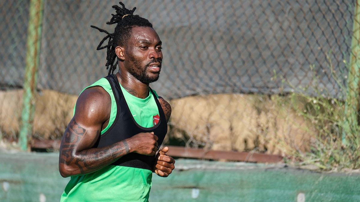 The earthquake is very serious; Ghanaians should pray hard for Christian Atsu – Turkey-based player Musah Mohammed