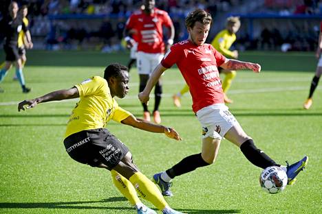 Ghanaian defender Clinton Antwi shines with two assists in KuPS's dominant win over HJK