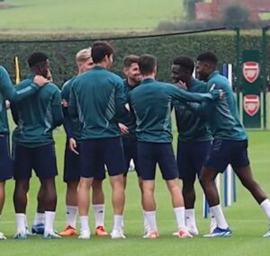 VIDEO: Thomas Partey receives heartwarming welcome from Arsenal teammates after resuming training