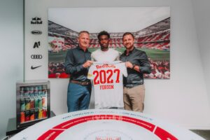 Red Bull Salzburg rewards in-form Ghanaian midfielder Forson Amankwah with new contract