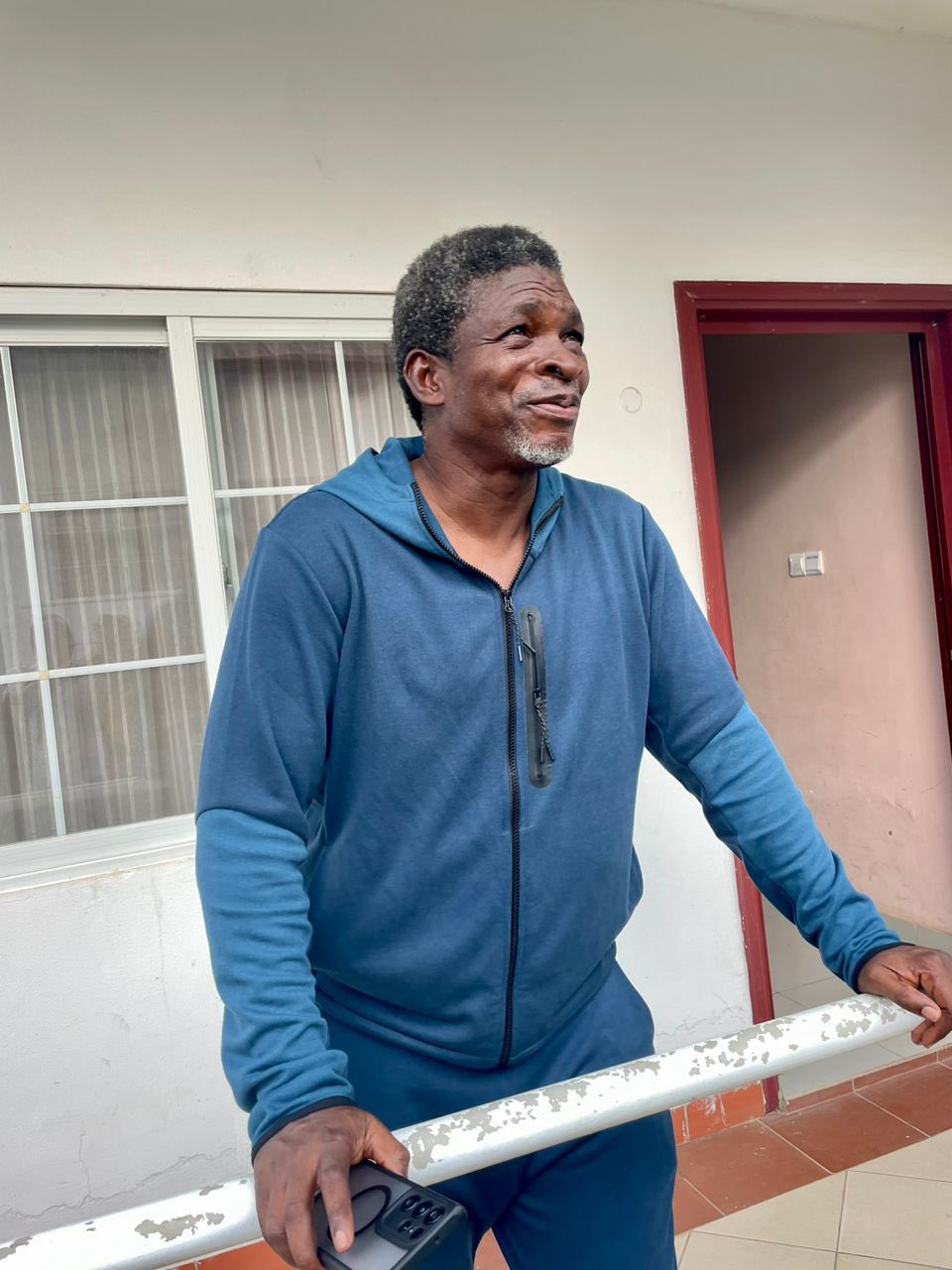 Coach Maxwell Konadu discharged from hospital after attack by fans of Bofoakwa Tano