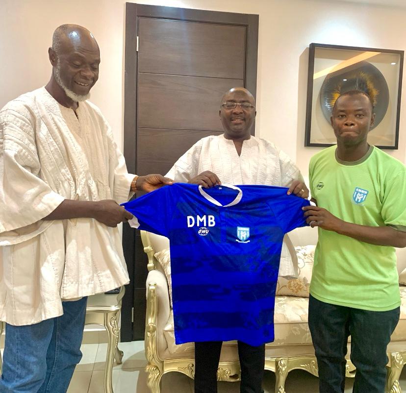 Dr Mahamudu Bawumia makes Ghc50,000 donation to Real Tamale United