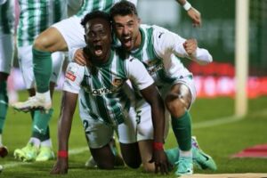 Ghana forward Emmanuel Boateng scores and registers assist in Rio Ave’s stalemate at Arouca