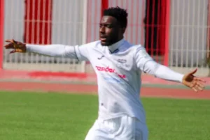 VIDEO: Watch Maxwell Baakoh’s outrageous centre-to-goal strike for USM Khenchela in Algeria