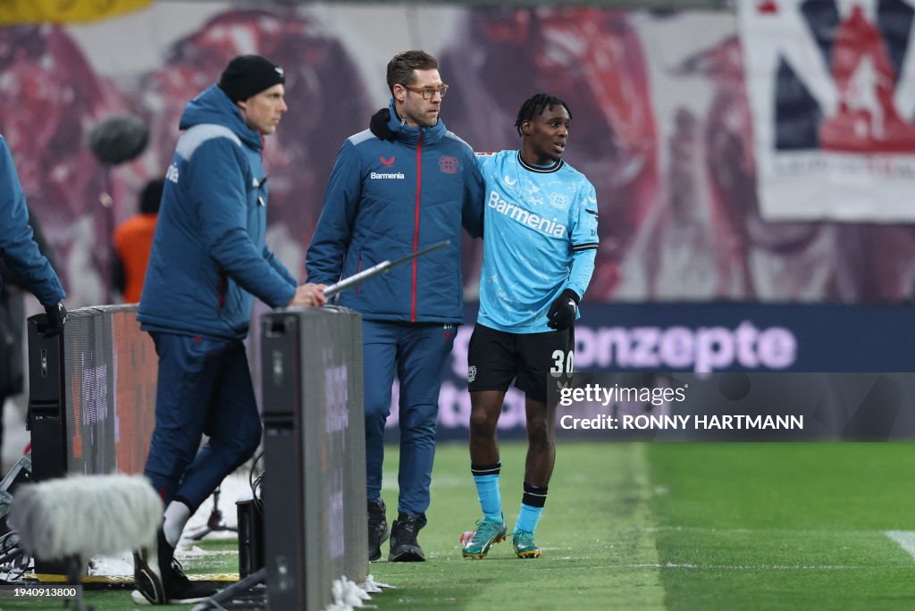 Injury scare over as Bayer Leverkusen's Jeremie Frimpong gets all-clear for team training
