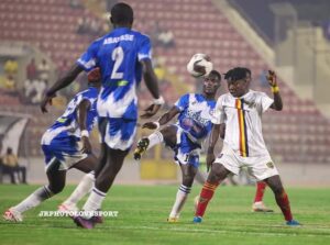 Former Ghana defender John Paintsil urges Ghana Premier League clubs to help themselves