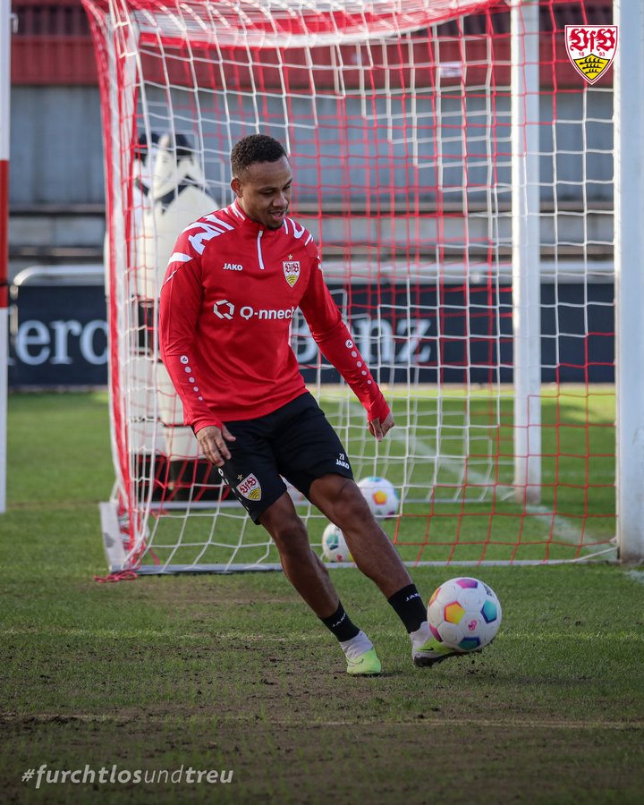 Ghanaian midfielder Nikolas Nartey returns to VfB Stuttgart's first-team training after a long absence