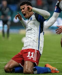 Ghana forward Ransford Yeboah Königsdörffer scores to seal win for Hamburger SV against Elversberg