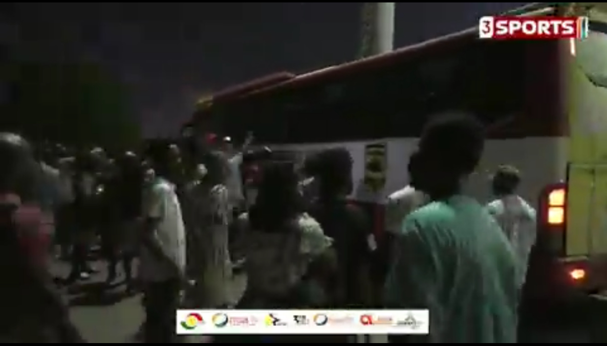 Asante Kotoko fans boo head coach and players after Accra Lions defeat