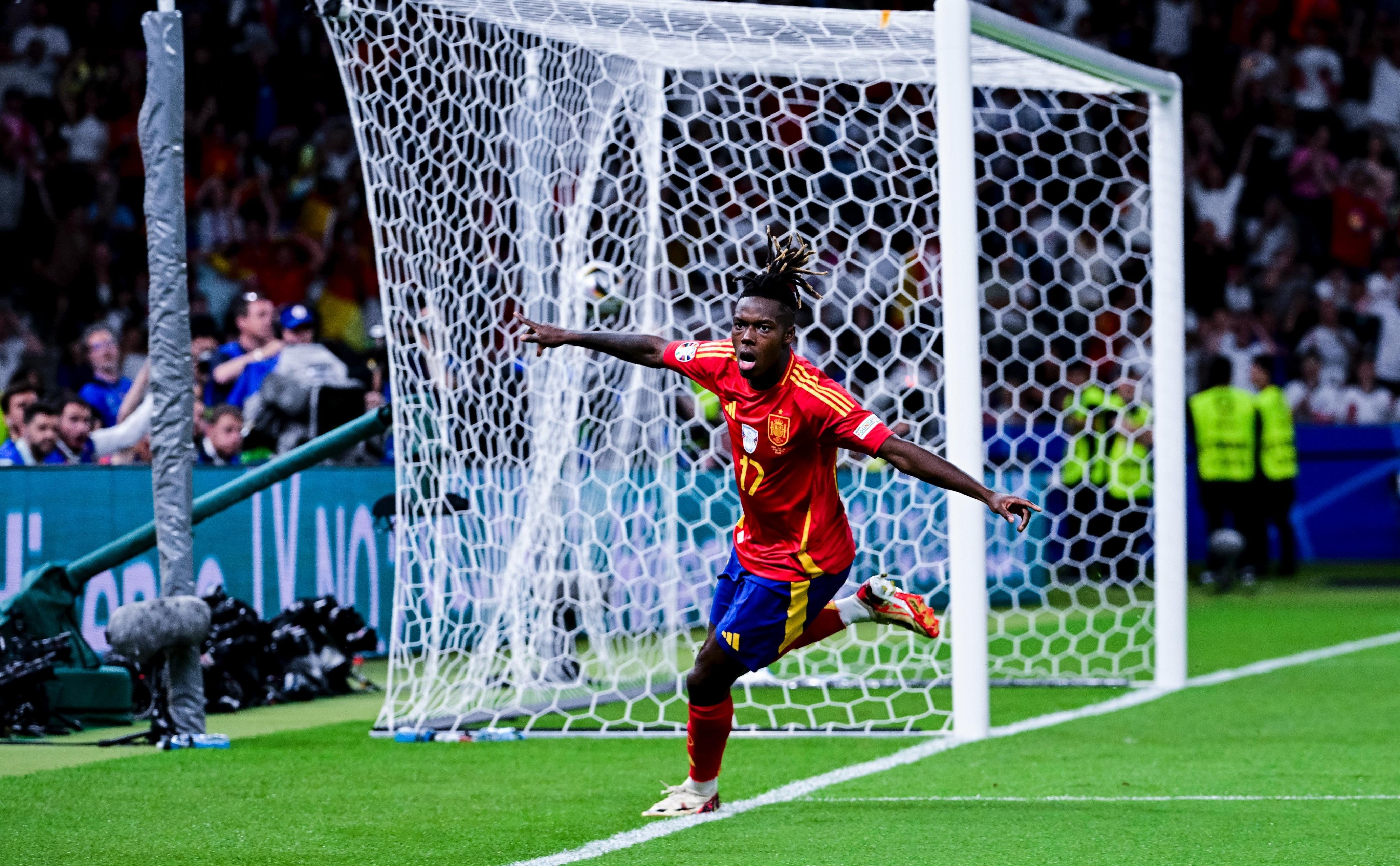 Nico Williams scores opener to lead Spain to beat England to win Euro 2024