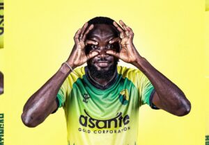 Top defender Vincent Atingah extends contract with Gold Stars