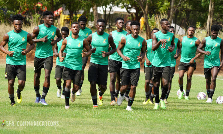 Black Satellites arrive home after three weeks European tour