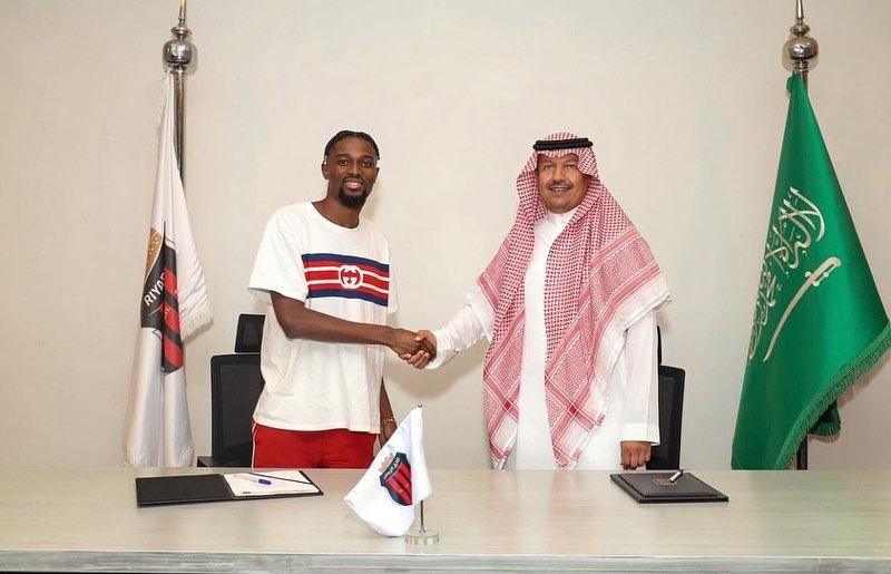 Ghana midfielder Bernard Mensah joins Saudi Pro League club Al-Riyadh