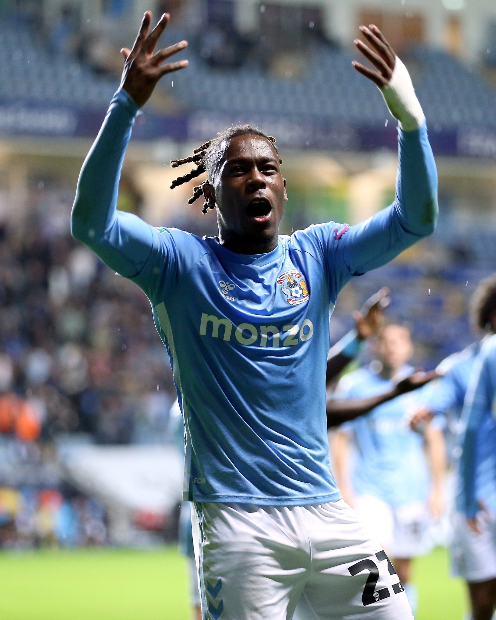 Ghanaian striker Brandon Thomas-Asante scores first goal in Coventry City's EFL Cup victory against Oxford United